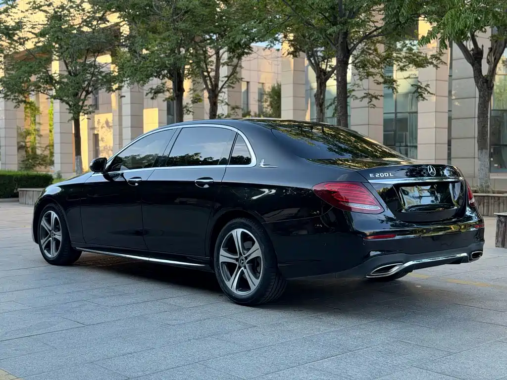 Mercedes-Benz E-Class 2018
