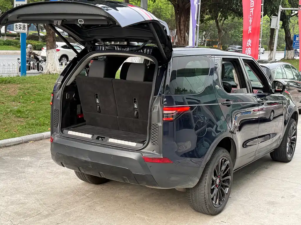 Land Rover Discovery 2018 — фото 10