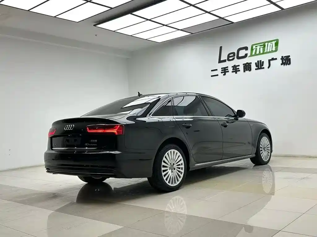 Audi A6L New Energy 2018 — фото 7