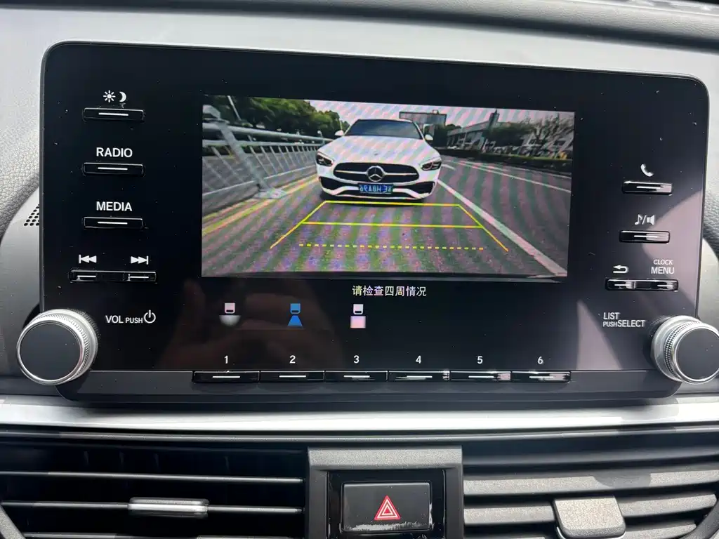 Honda Accord 2021 — фото 20