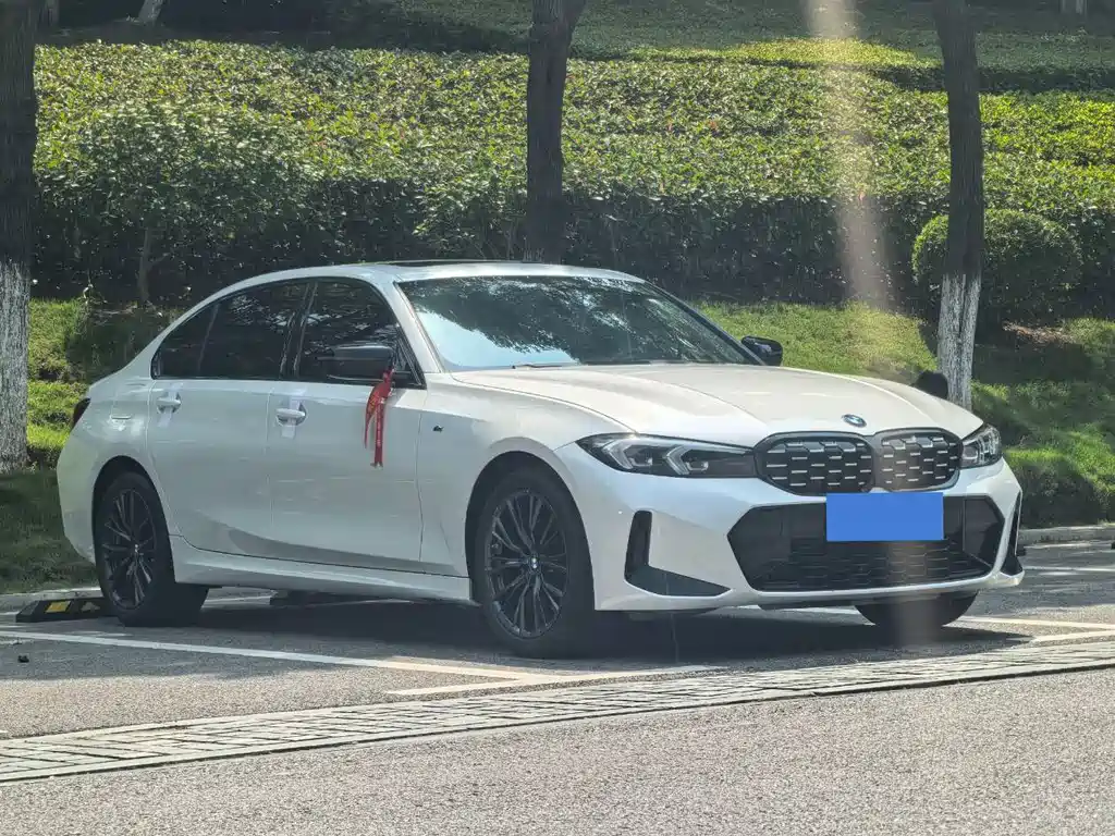 BMW 3 Series 2024