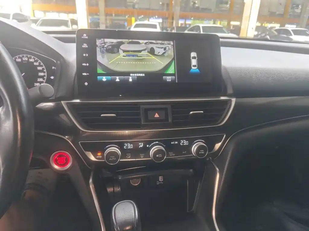 Honda Accord 2021 — фото 13