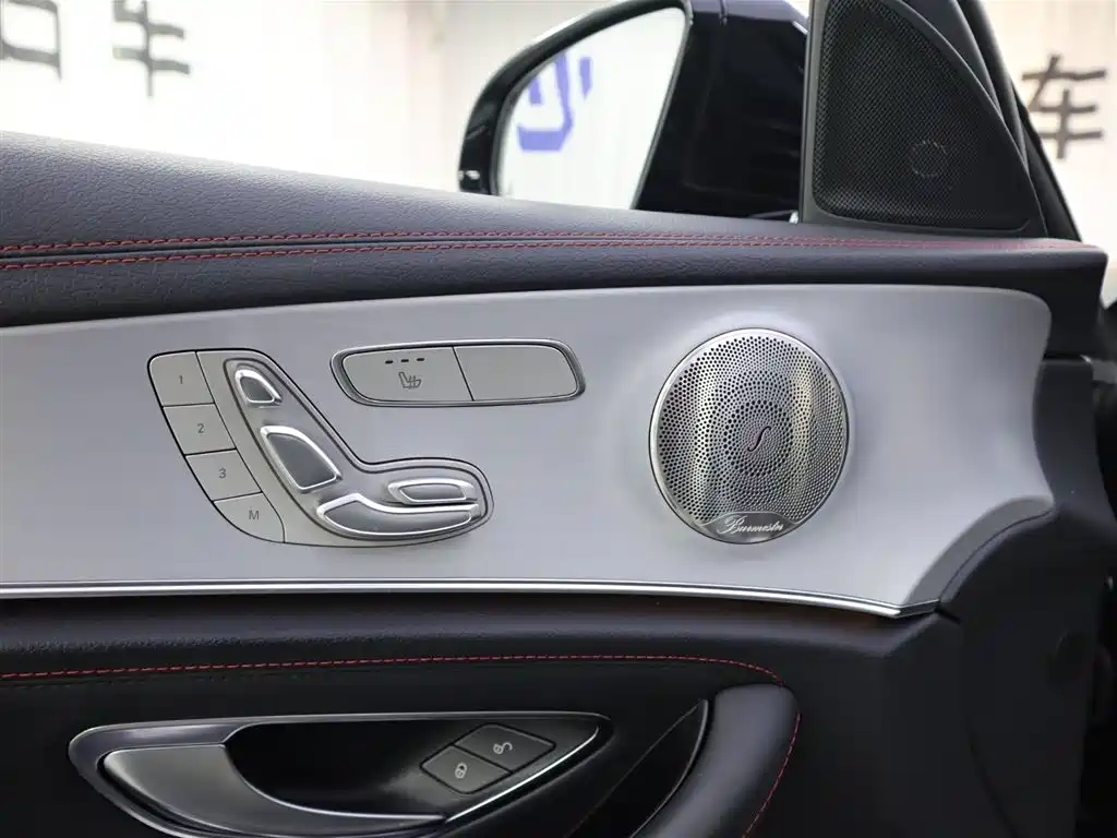 Mercedes-Benz E-Class AMG 2022 — фото 6