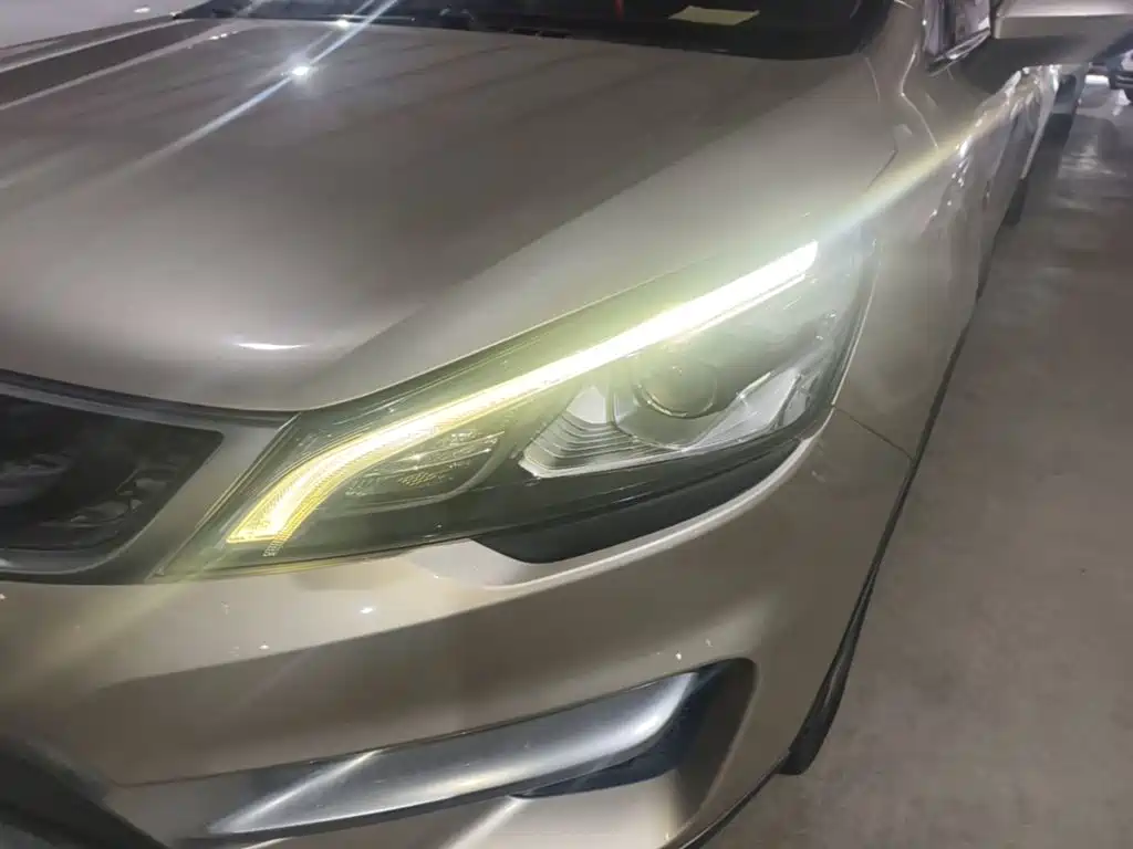 Geely Emgrand GS 2017 — фото 24