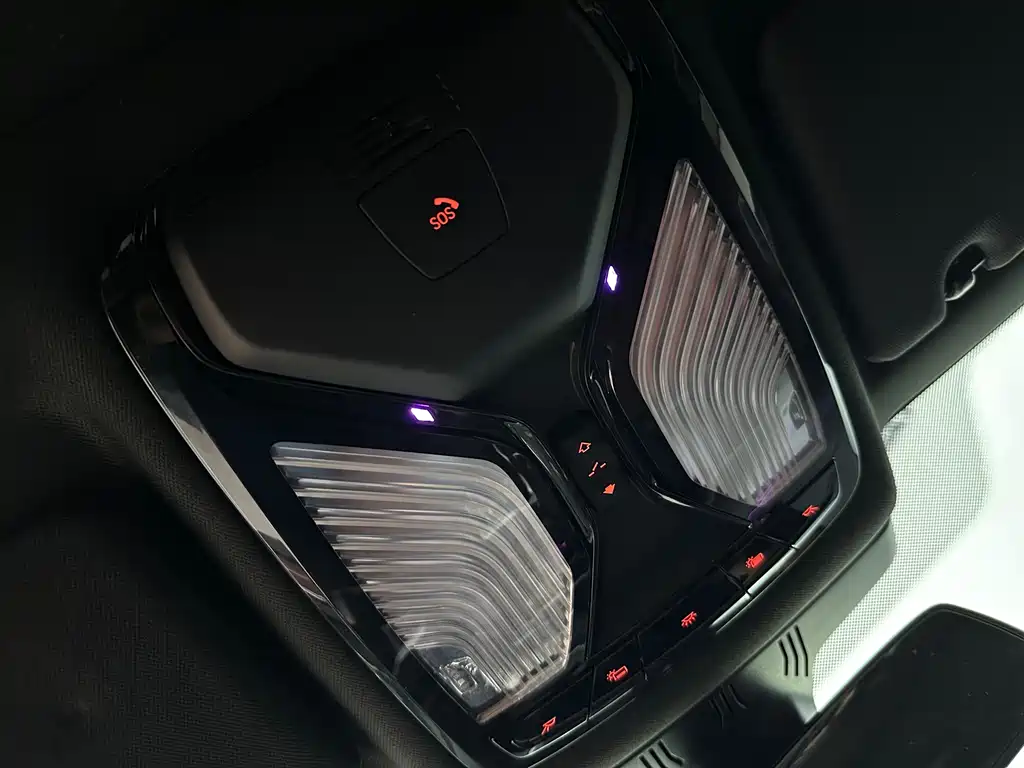 BMW 5 Series 2022 — фото 13