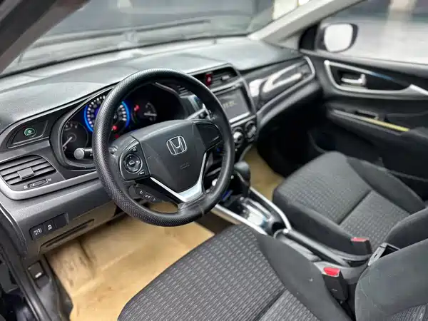 Honda Crider 2014
