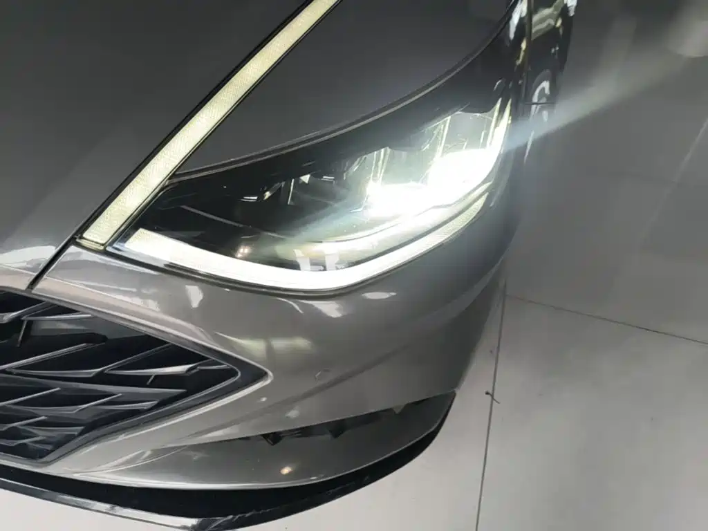 Hyundai Sonata 2020 — фото 24