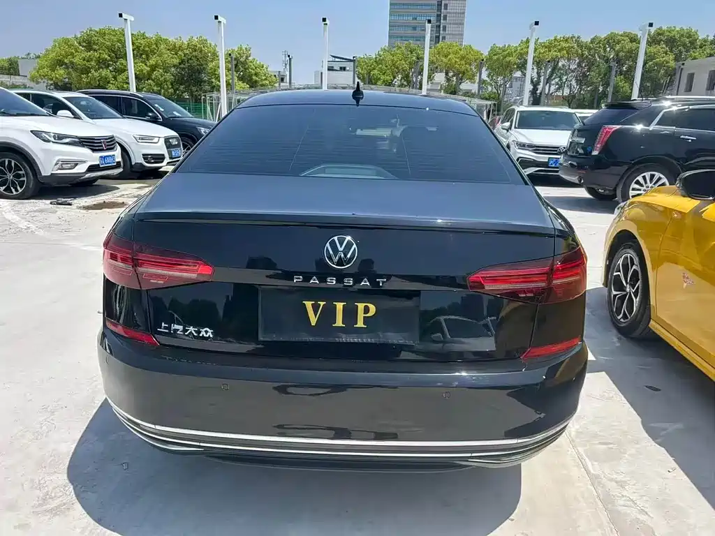 Volkswagen Passat 2021