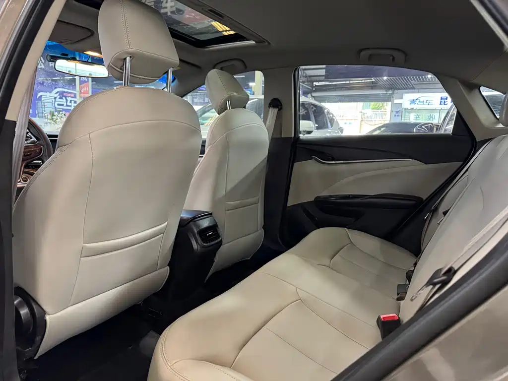 Buick Excelle GT 2015 — фото 14