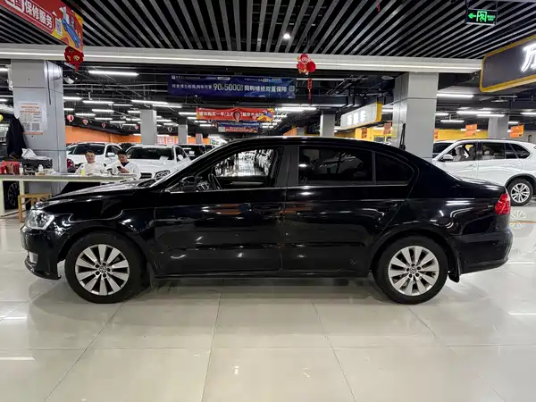 Volkswagen Lavida 2014