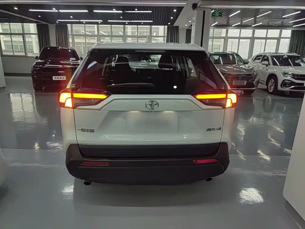 Toyota RAV4 2024