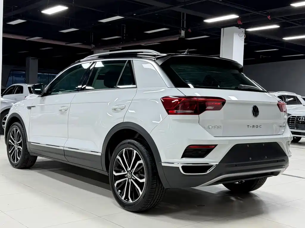 Volkswagen T-Roc 2023