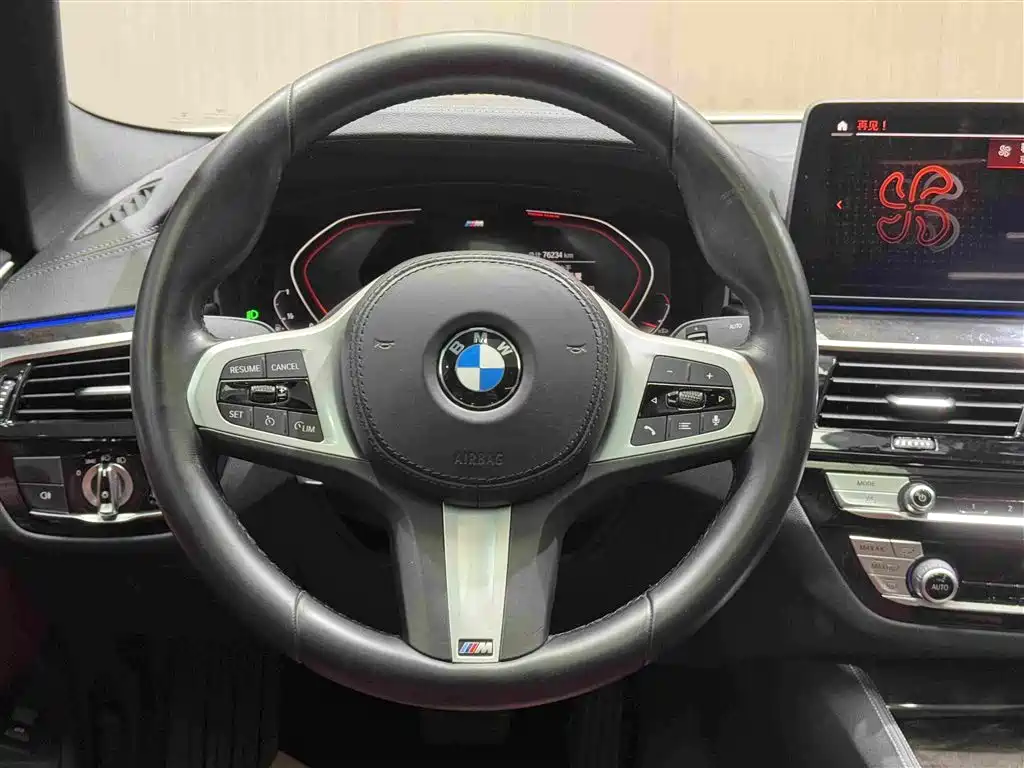 BMW 5 Series 2022 — фото 19