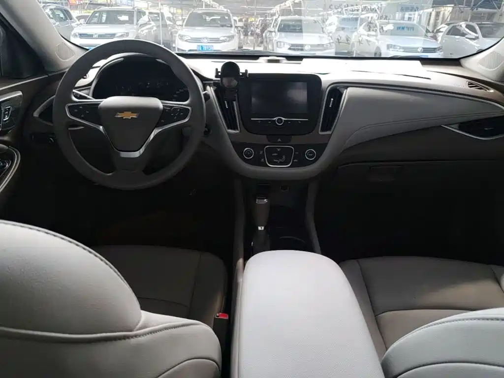 Chevrolet Malibu XL 2018 — фото 10