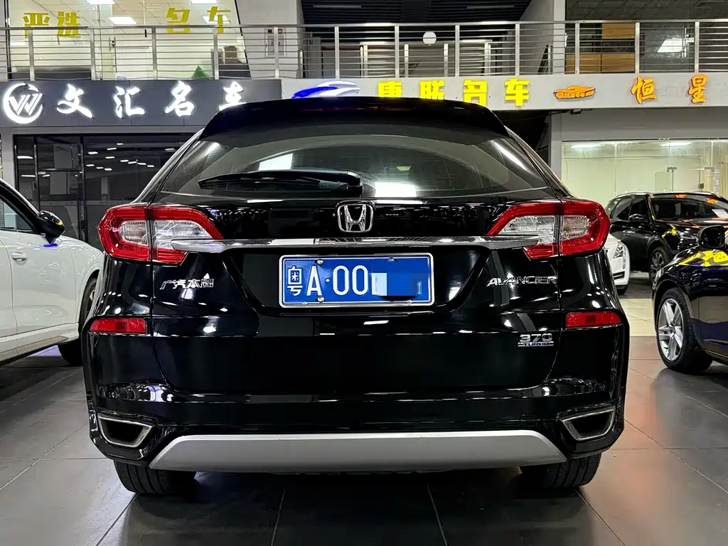 Honda Avancier 2017 — фото 9