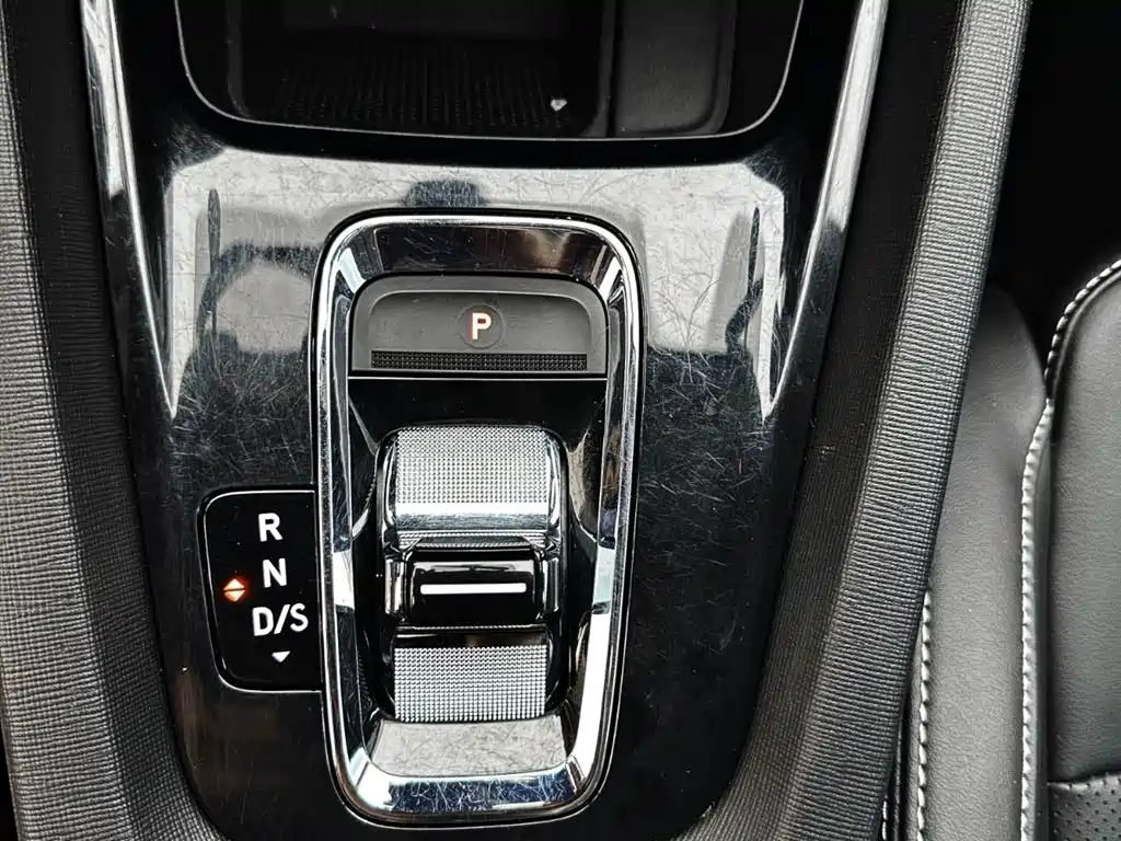 Skoda Octavia 2024 — фото 20