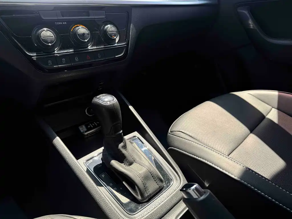 Skoda Kamiq 2023 — фото 13