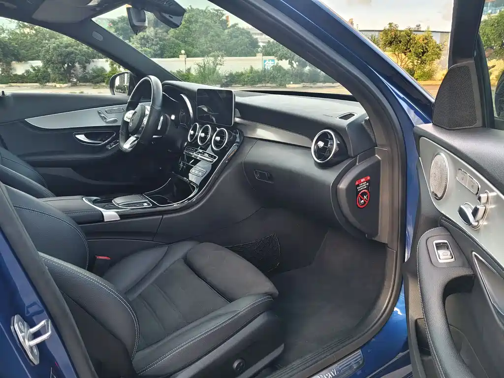 Mercedes-Benz C-Class 2018 — фото 9