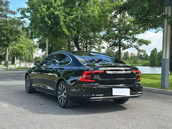 Volvo S90 2021