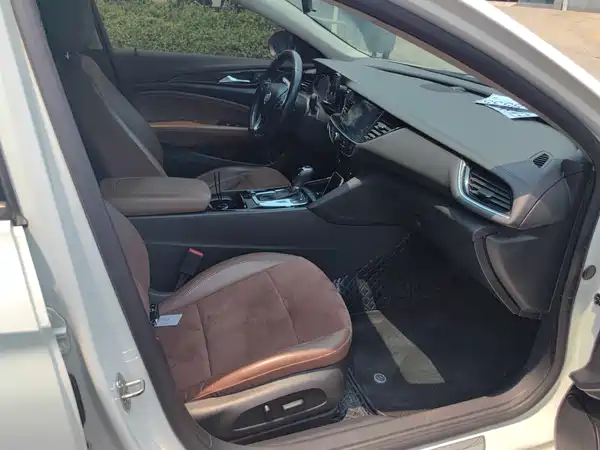 Buick Regal 2018