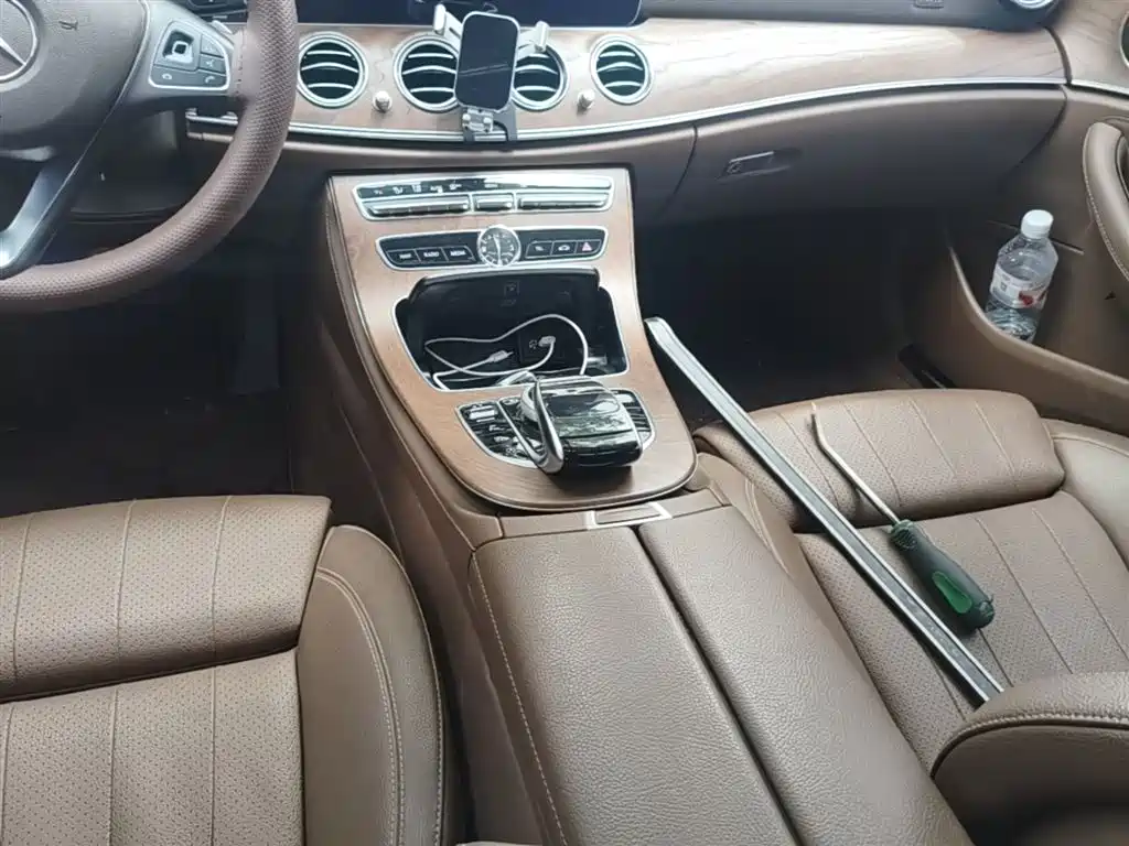 Mercedes-Benz E-Class 2018 — фото 14