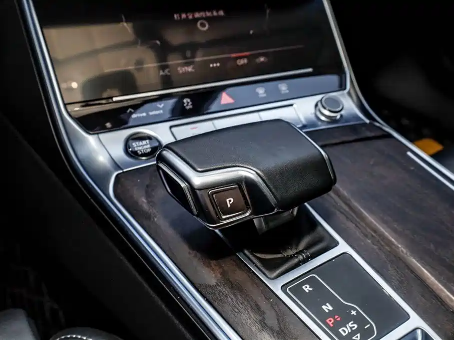 Audi A6L 2022 — фото 31