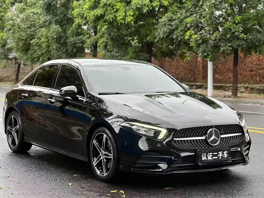 Mercedes-Benz A-Class 2019 — фото 3
