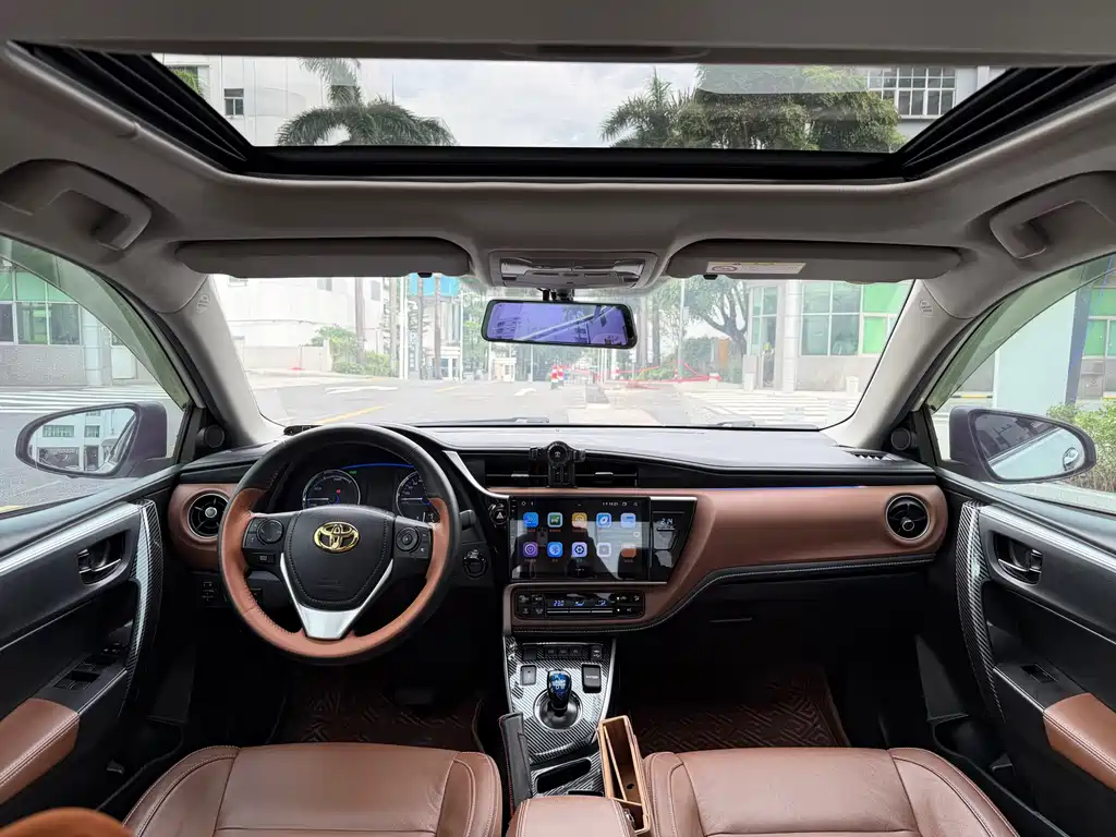 Toyota Corolla Dual Engine E+ 2019 — фото 15