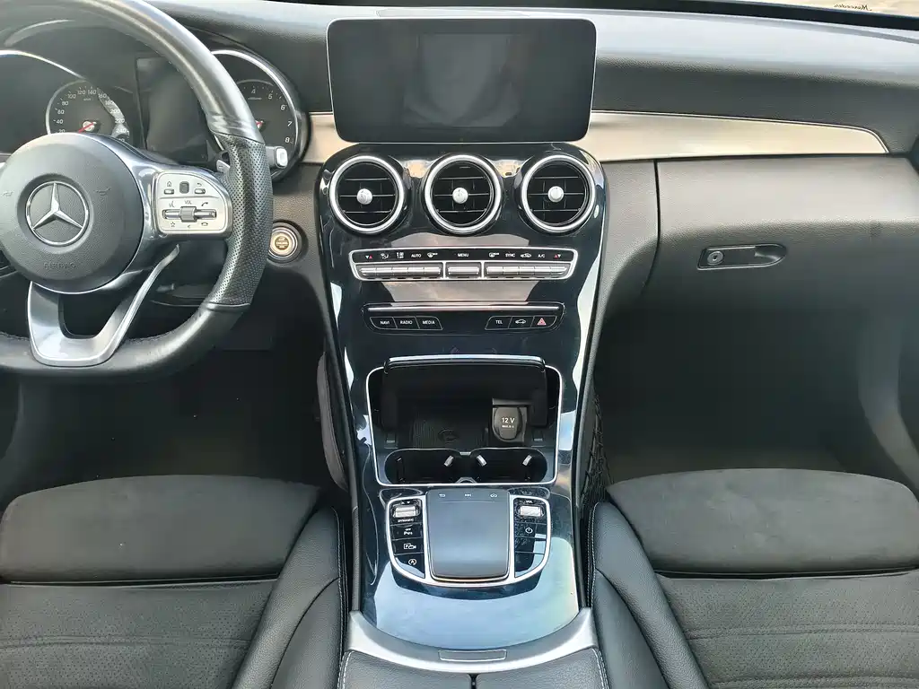 Mercedes-Benz C-Class 2018 — фото 13