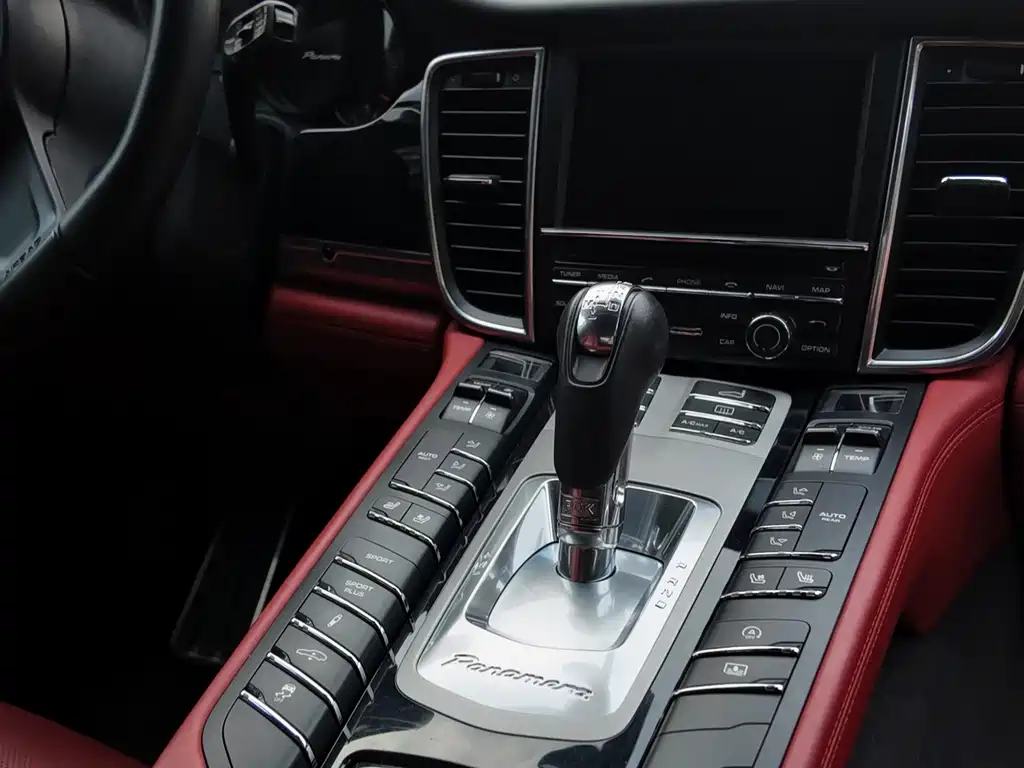 Porsche Panamera 2014 — фото 15
