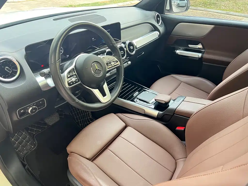 Mercedes-Benz GLB 2023 — фото 6