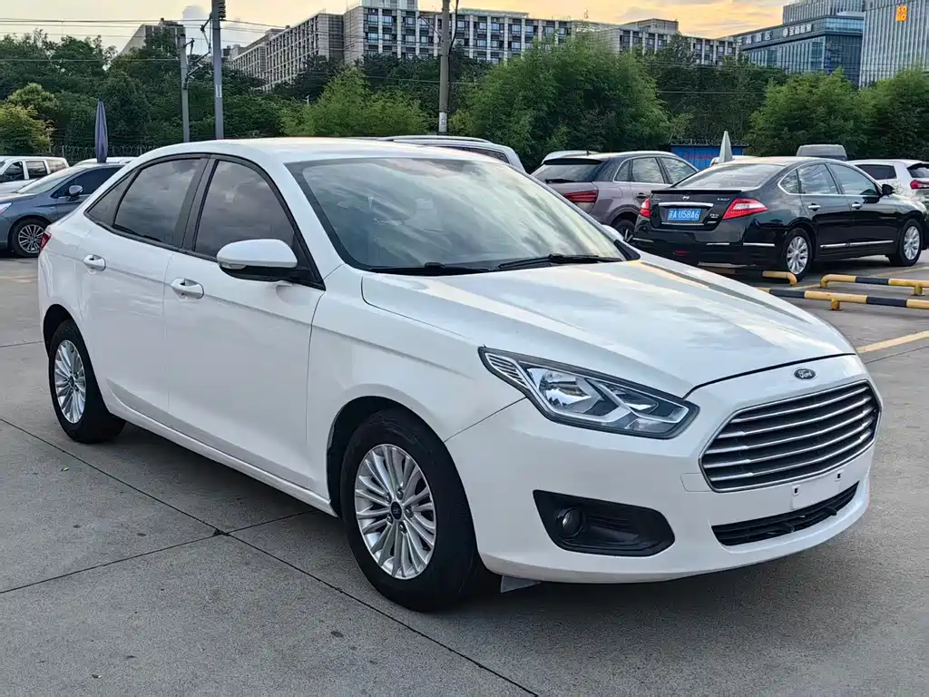 Ford Escort 2016