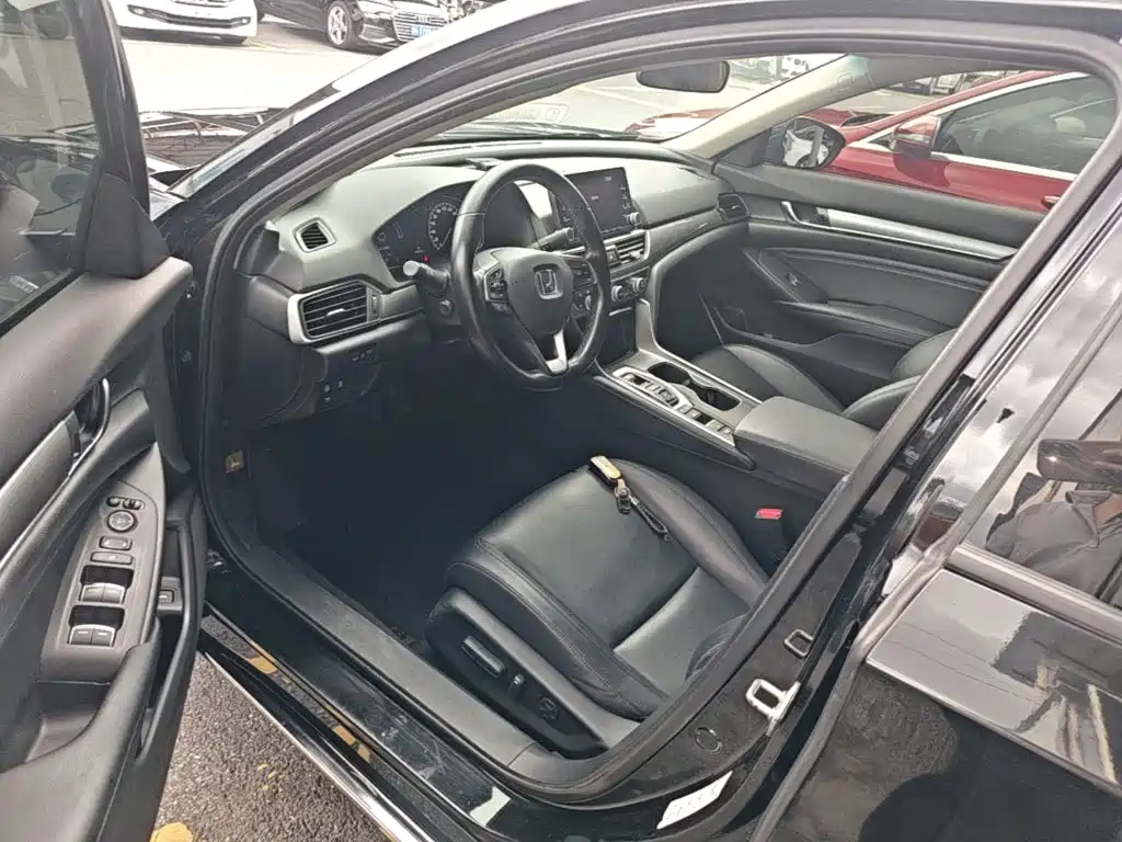Honda Accord 2021 — фото 16