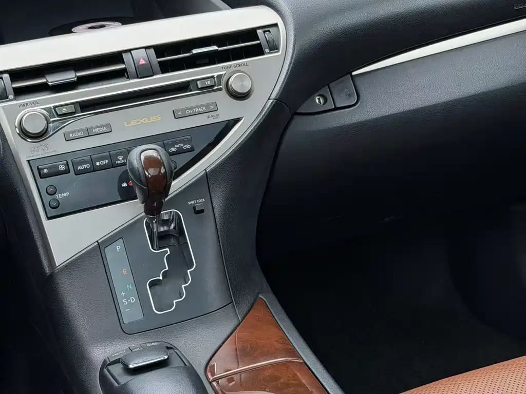 Lexus RX Classic 2013 — фото 7