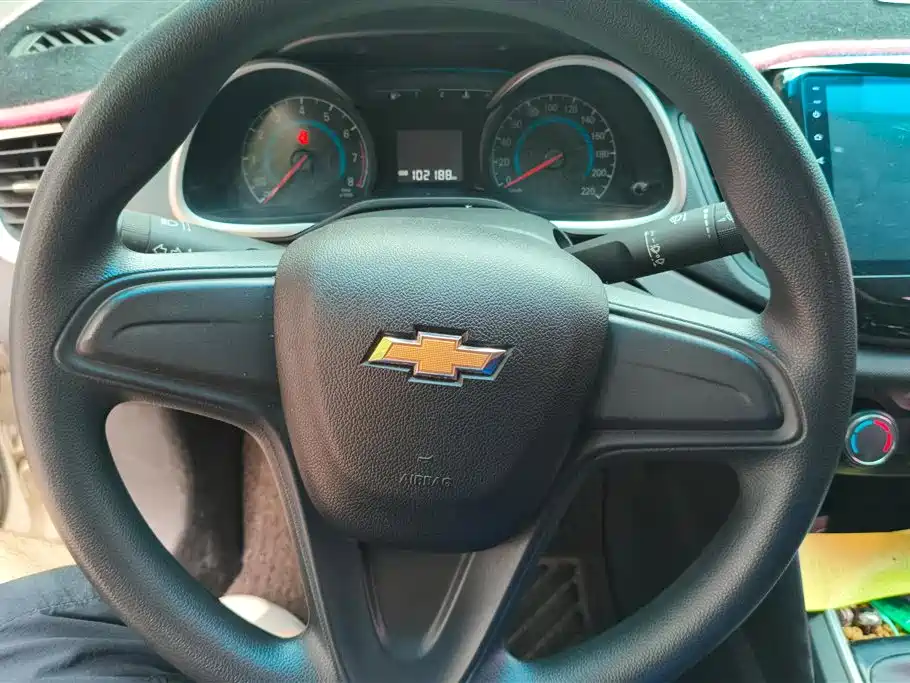 Chevrolet Cavalier 2016 — фото 15