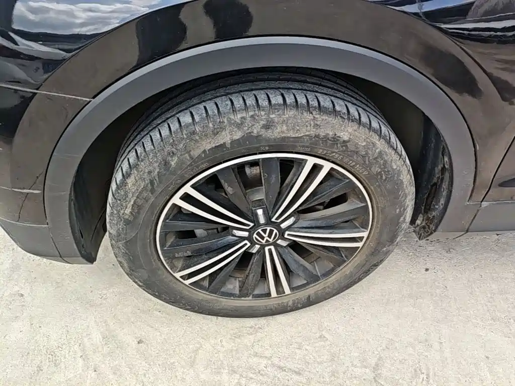 Volkswagen Tiguan L 2021 — фото 23