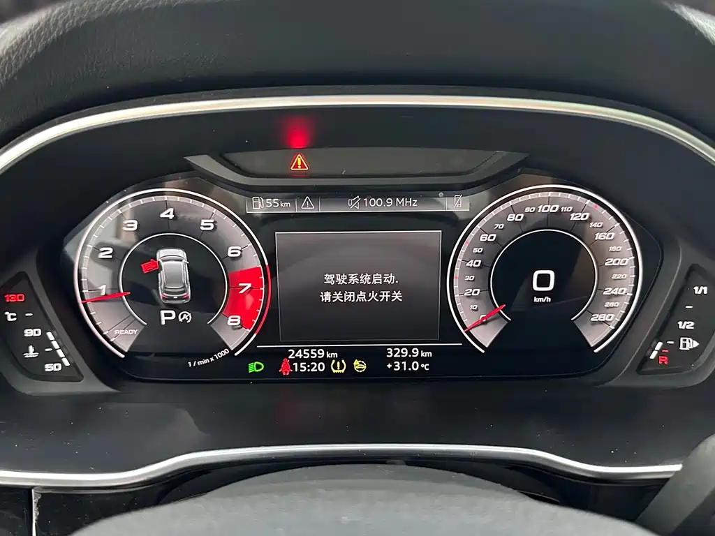 Audi Q3 2022 — фото 13