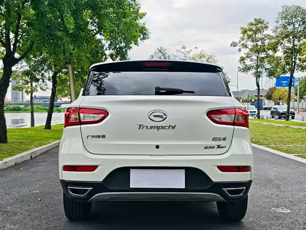 GAC Trumpchi GS4 2016