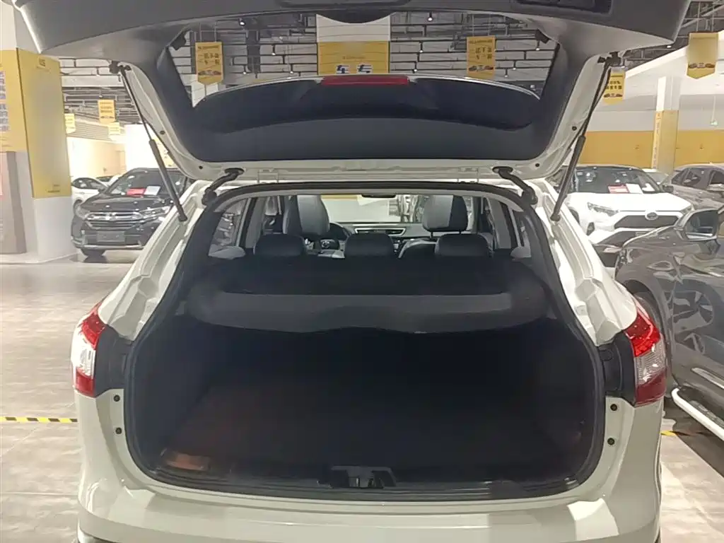 Nissan Qashqai 2017 — фото 19