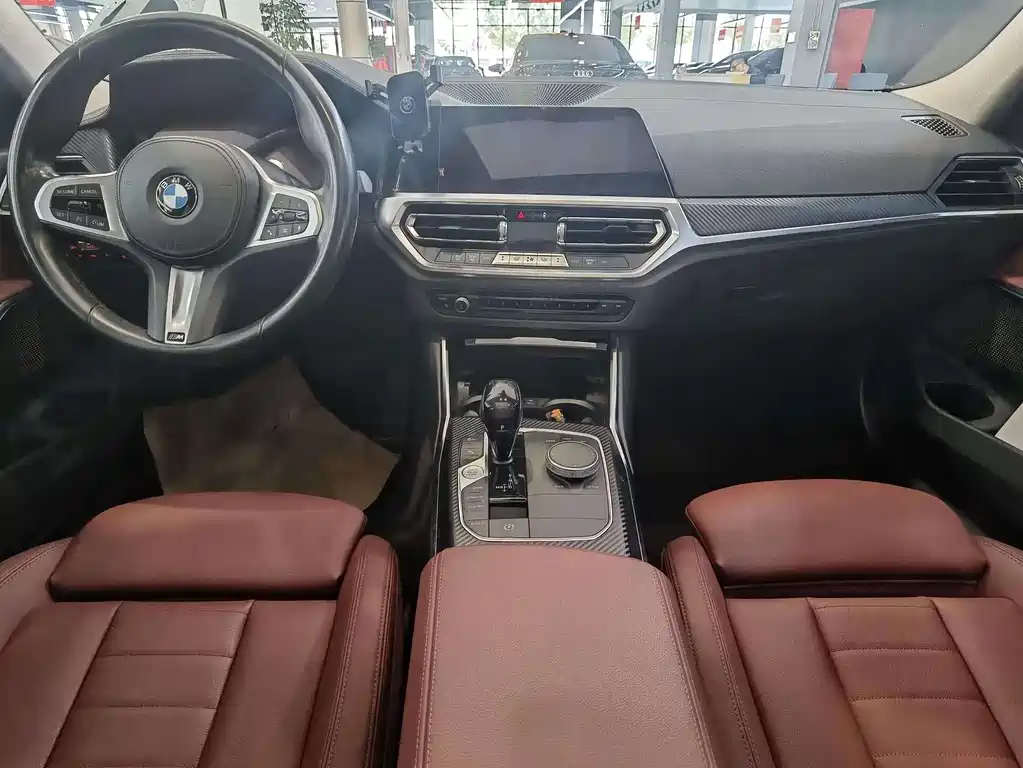 BMW 3 Series 2021 — фото 10