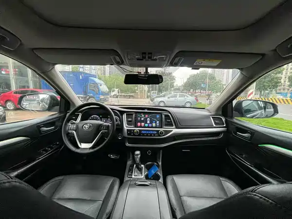 Toyota Highlander 2017