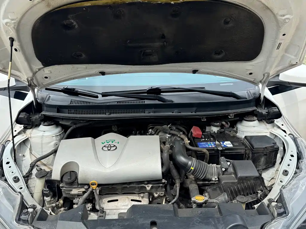 Toyota Yaris L 2018 — фото 15