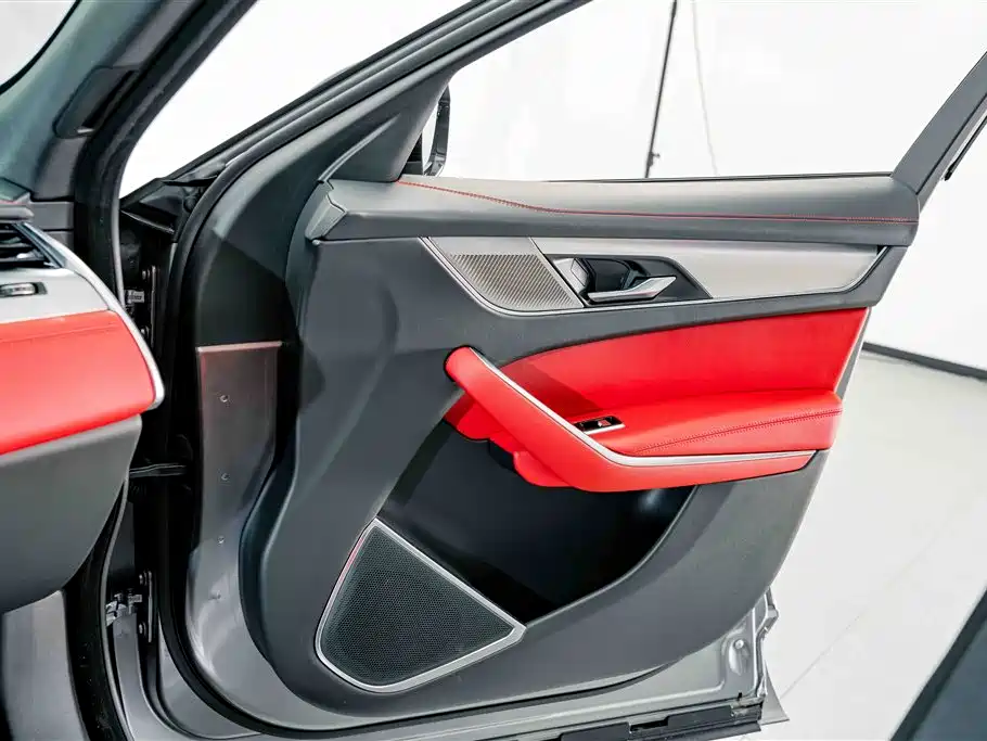 Jaguar F-PACE 2024 — фото 13