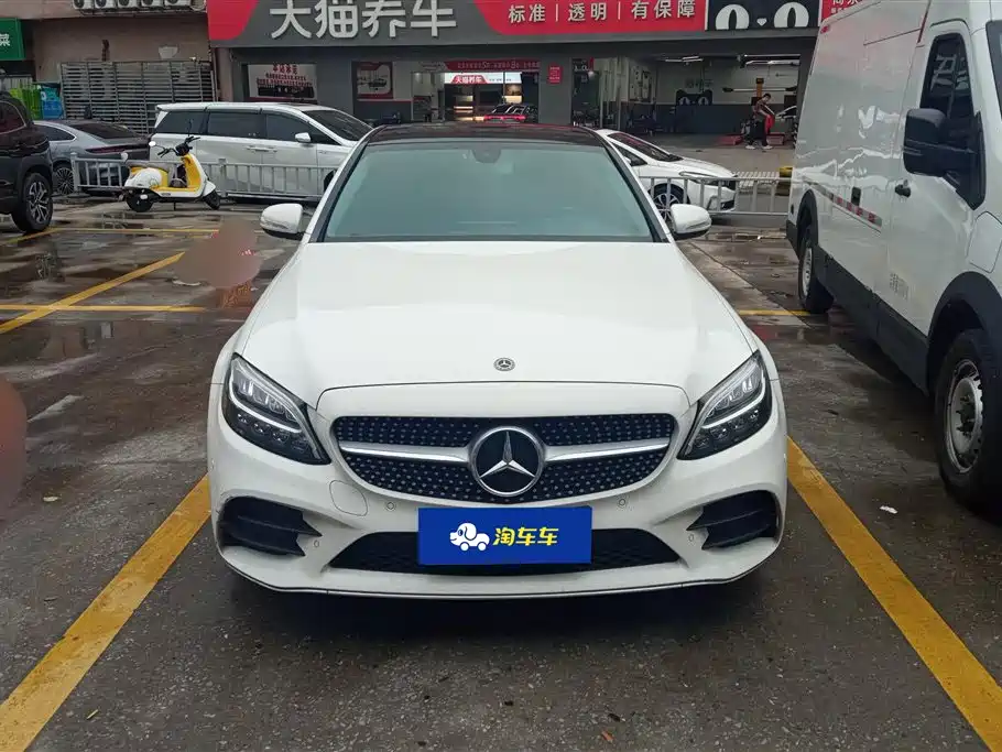 Mercedes-Benz C-Class 2020