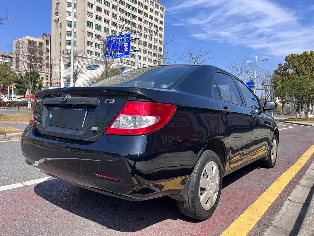 BYD F3 2015 — фото 10