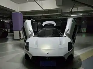 Maserati MC20 2023