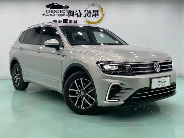 Volkswagen Tiguan L Plug-In Hybrid 2020