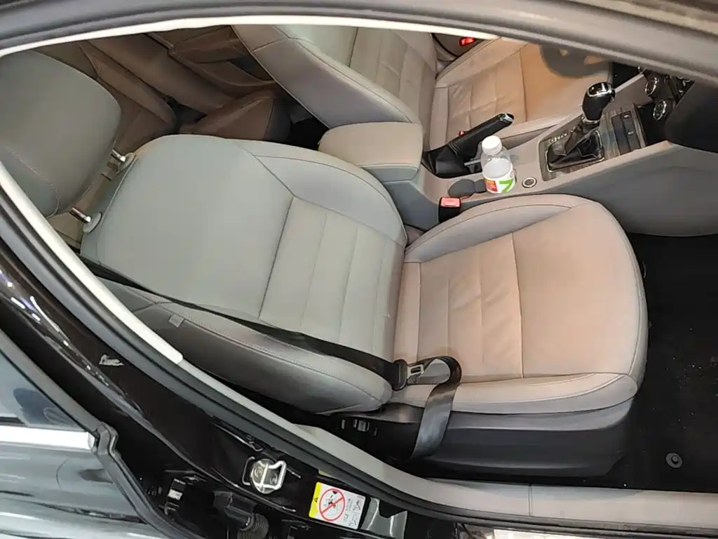 Skoda Octavia 2014 — фото 25
