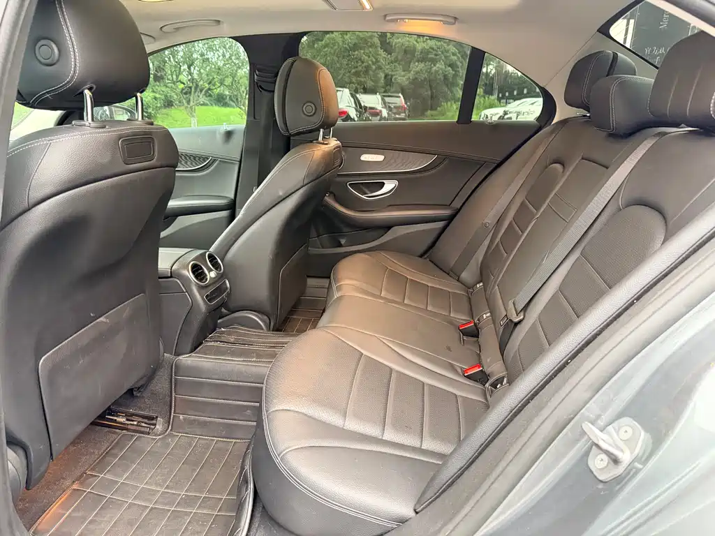 Mercedes-Benz C-Class 2019