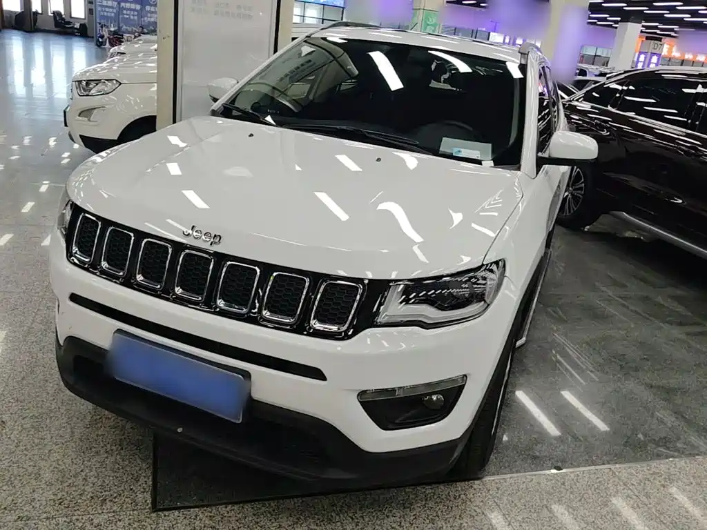 Jeep Compass 2019 — фото 2